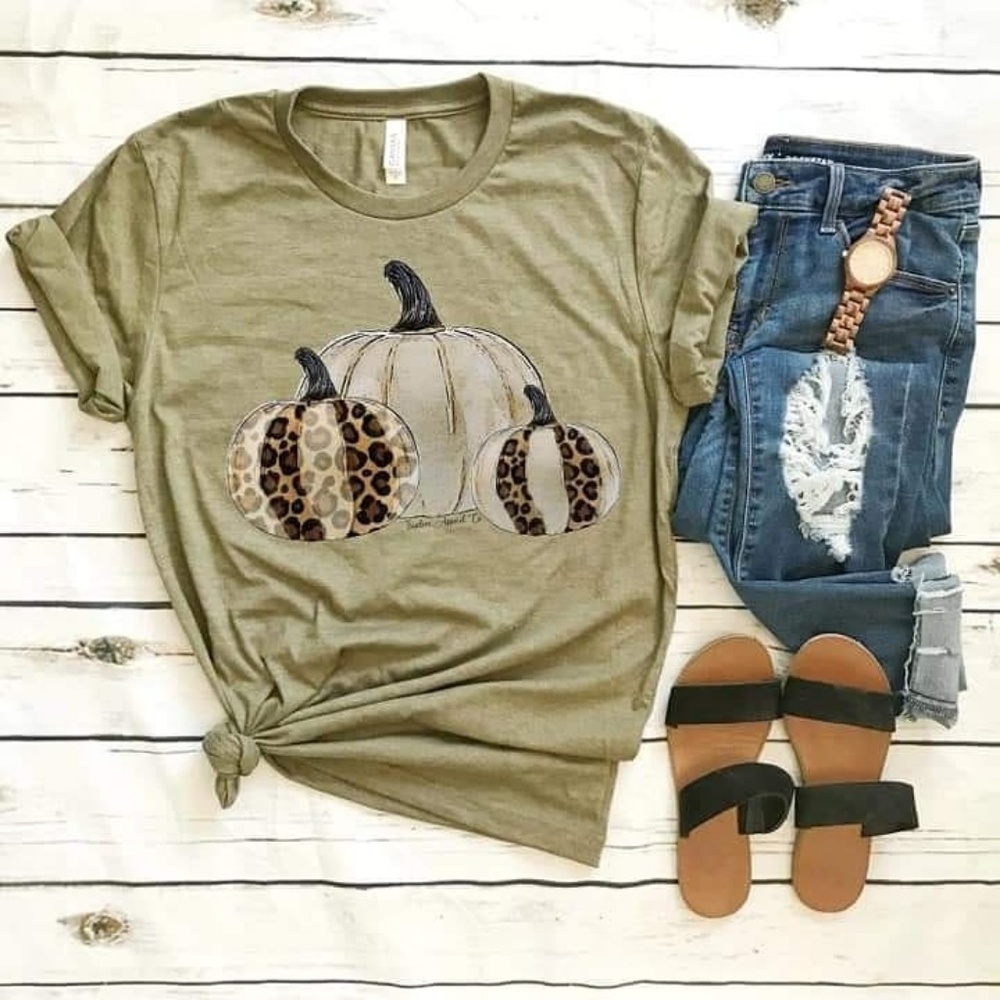 Olive pumpkin tee